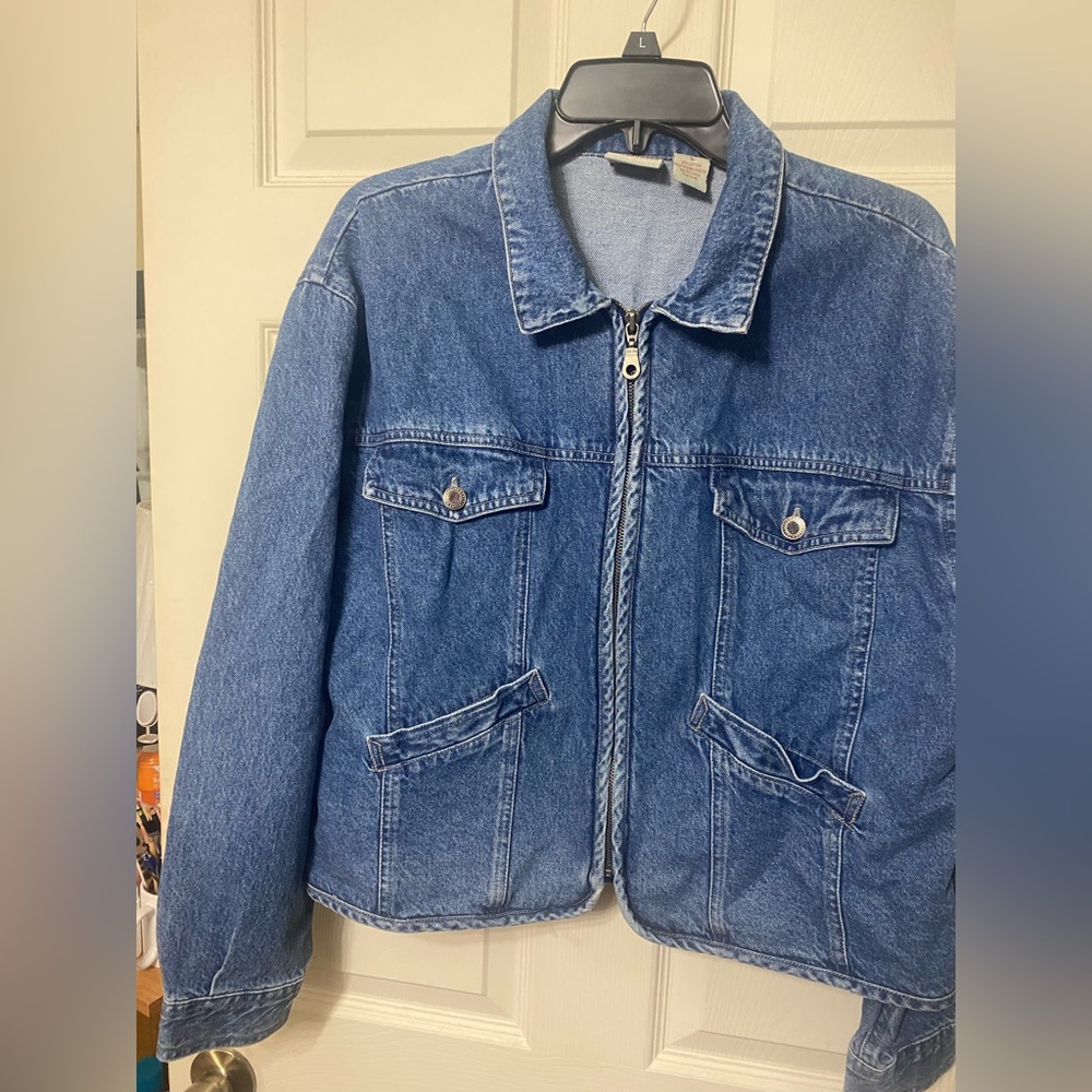 Vintage Crossroads Zipper Denim Jean jacket. Super cute